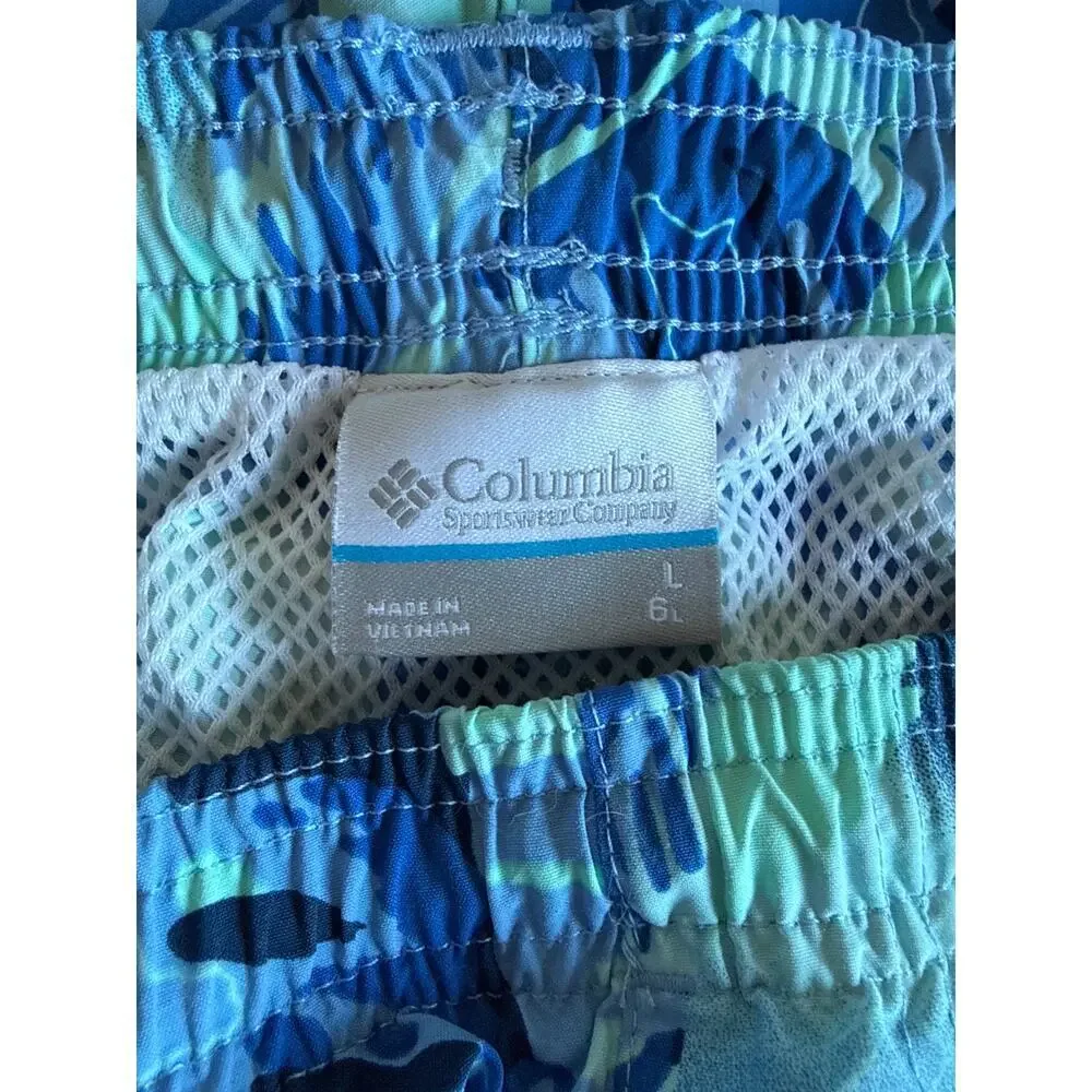 Columbia Men’s PFG Super Backcast Water Short Size L in Blue Palms 6”Inseam